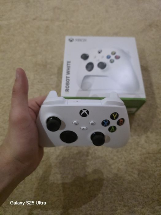 Геймпад xbox практически новый