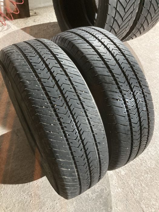 Гуми за бус 225-70-15 С