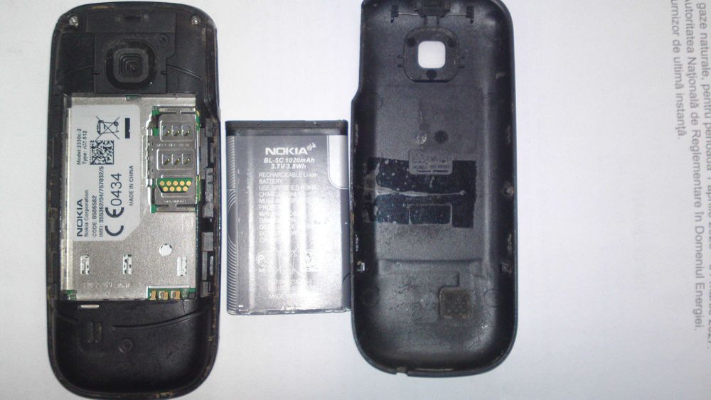 Telefon mobil Nokia 2330c codat Vodafone/Motorola W377 decodat