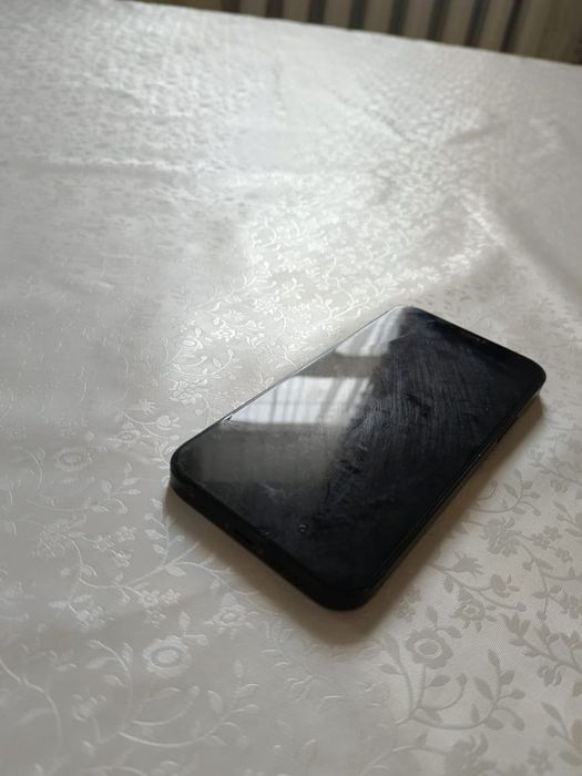 Продается Айфон 12