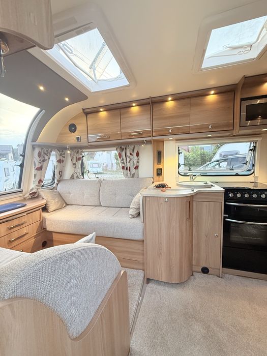 Rulota Bailey Pegasus Verona 2017 , centrala , motor mover , alko atc, cort , tv , panou solar etc