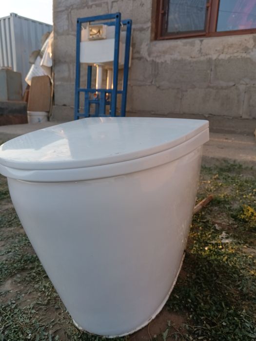 Инсталляции с унитазом