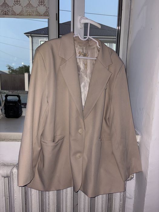 Пиджак Бежевого цвета Plus size  56 рр