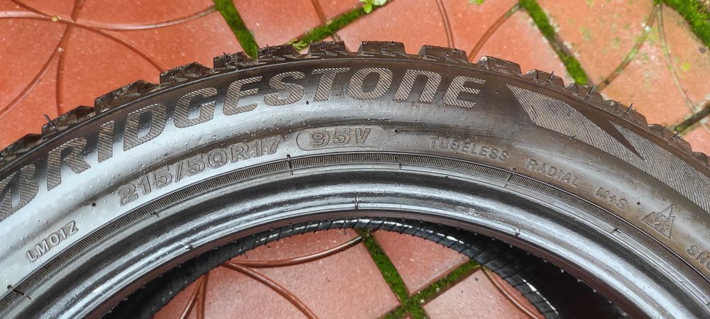 Anvelope 215/50/17 iarna M+S BRIDGESTONE BLIZZAK LM001
