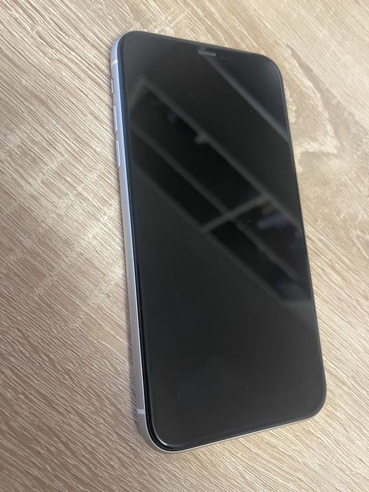 iPhone 11 – 128GB