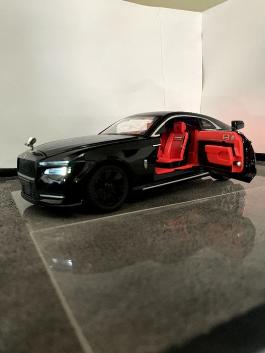 Rolls roys Spectre original modelka