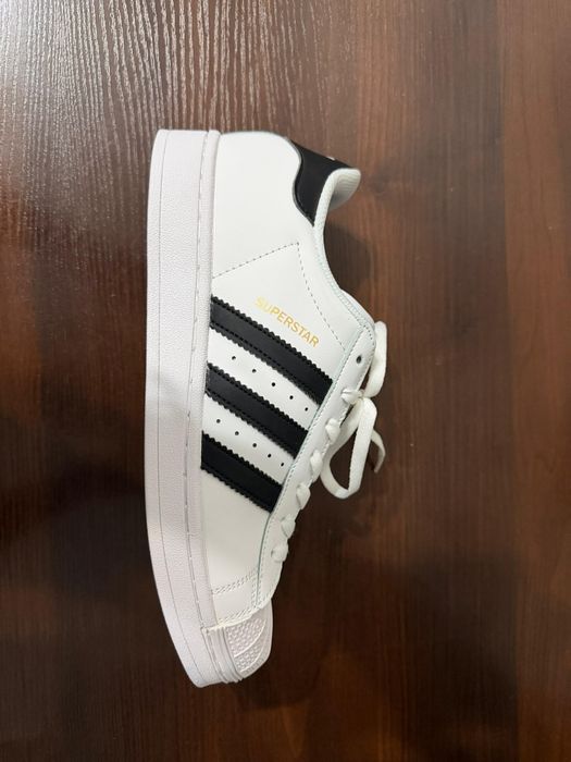 Adidas Superstar