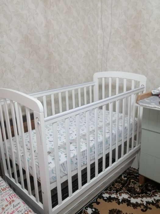 Детская кроватка