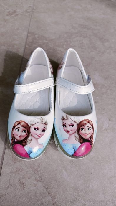 Încălțăminte fetițe nr. 23, 24, 25 și 27 sandalele cu elsa