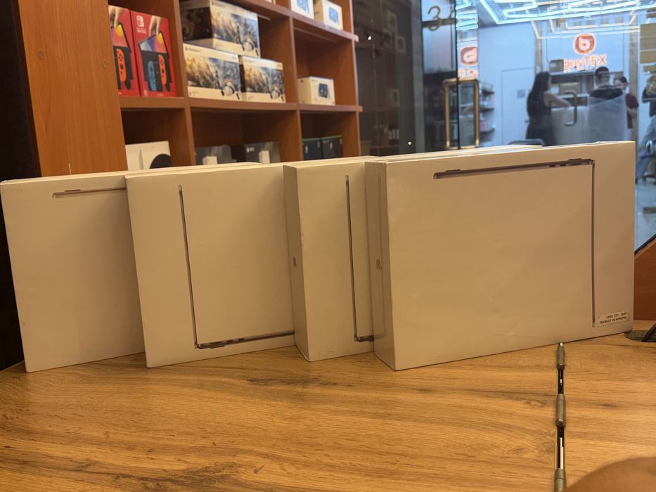 Macbook Air  2023года M2 8/512Gb новый