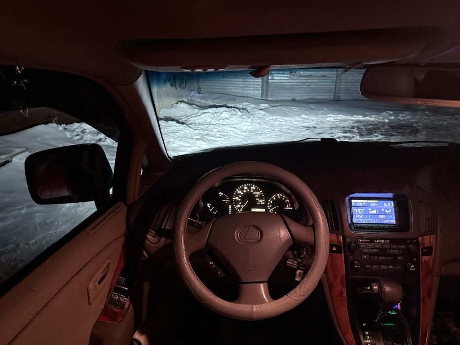 Продам Lexus RX 300