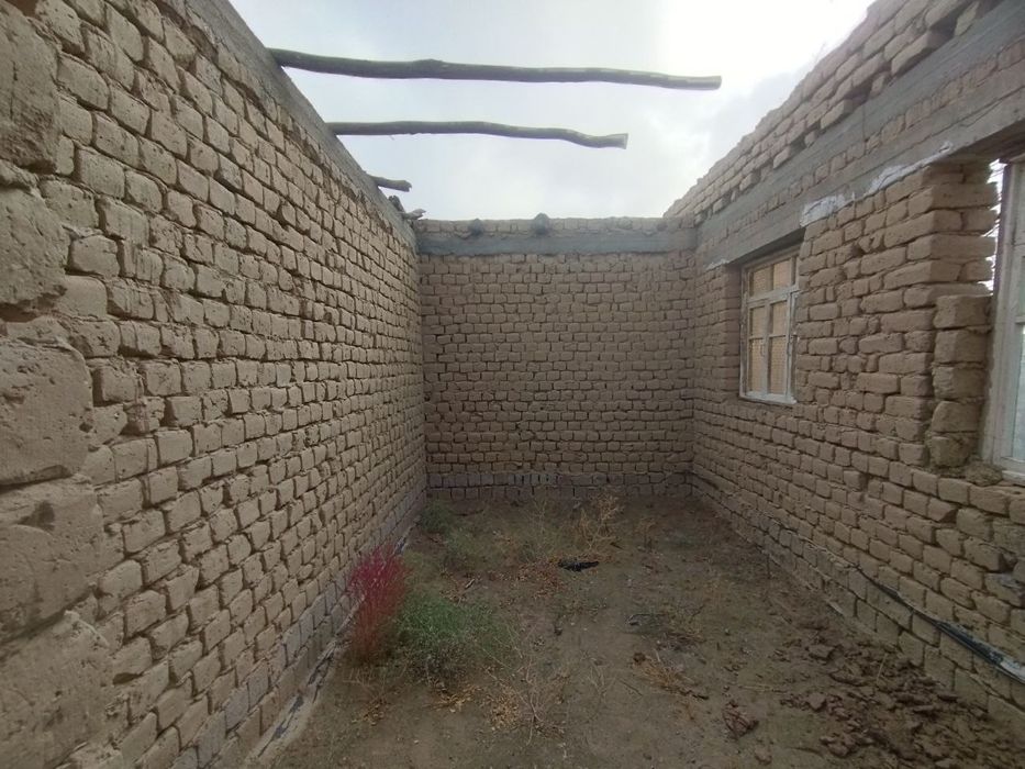 Карши Шахар тугалланмаган ховли сотилади