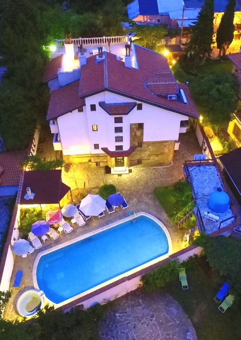 Зала под наем,механа за мероприятия,рождени дни,фирмени партита и др.