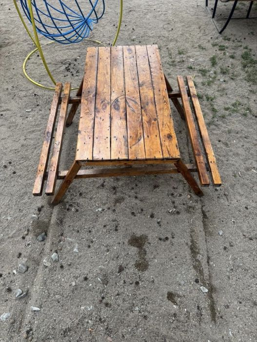 Продам стол с лавками