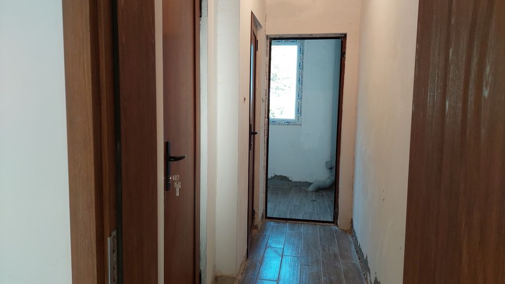 Продавам етаж от къща в кв. Галата, Варна