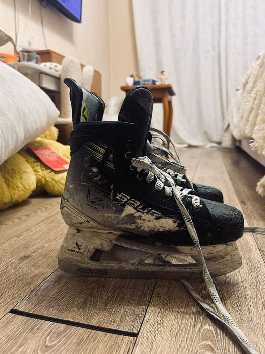 Коньки BAUER хайперлайт 2