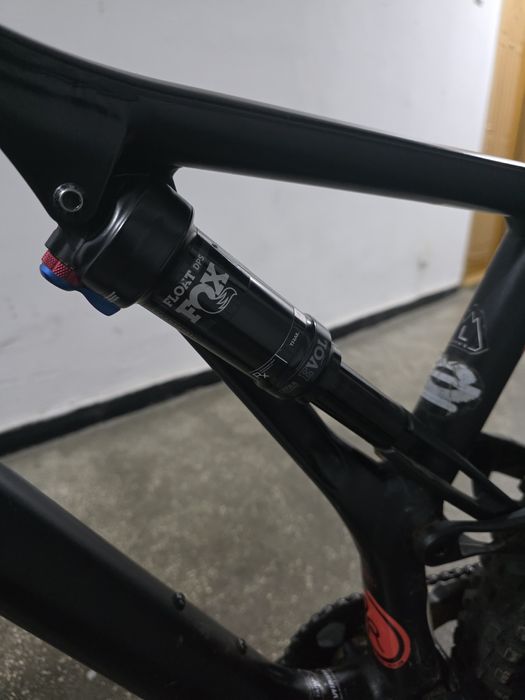 Vând Specialized Stumpjumper 19 FRS Comp