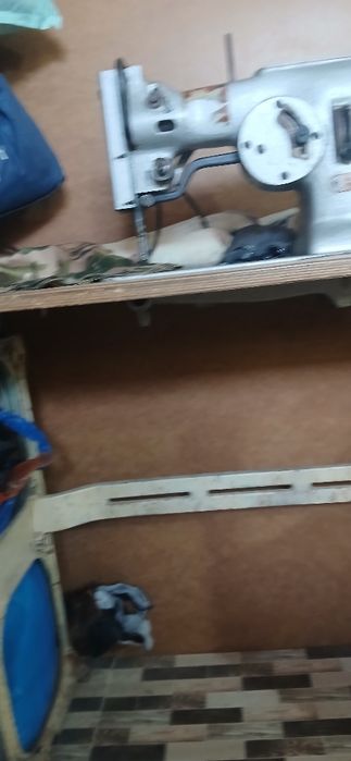 Швейный машинка сатылады.Бцрынгынын зиг заг калын  тигетугын машинкасы