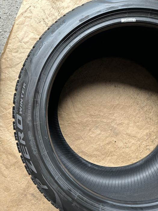 285/40 R20 Pirelli P ZERO WINTER