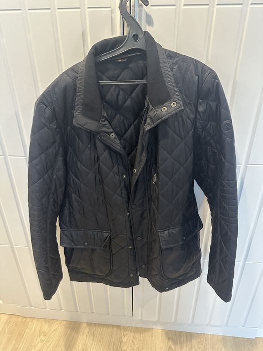 Продам куртку на весну 54-56 размер