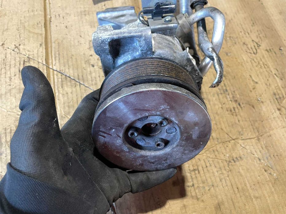 Компресор Климатик 95201 74S00 SUZUKI SX4 S-Cross 1.4 HYBRID ALLGRIP