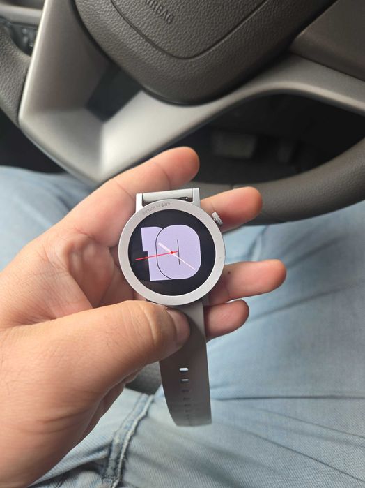 CMF WATCH PRO 2  Серого цвета