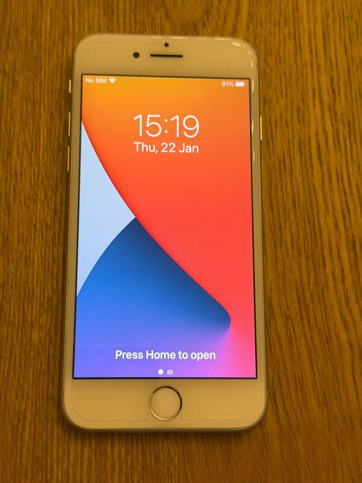 iPhone 8 Silver 64GB 86% перфектен