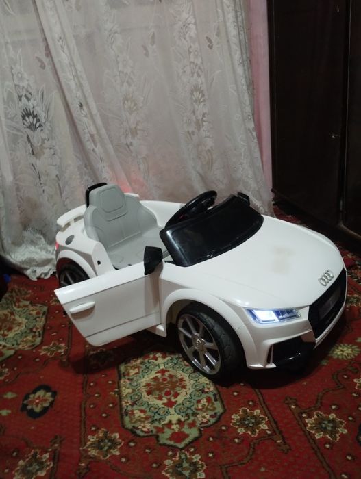 Mașinuță electrica