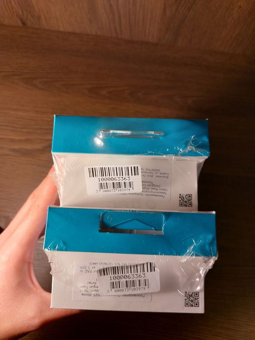 Два Нови Комплекта Телефон OPPO A6x, с включен ttec PowerBank и протектор за екран