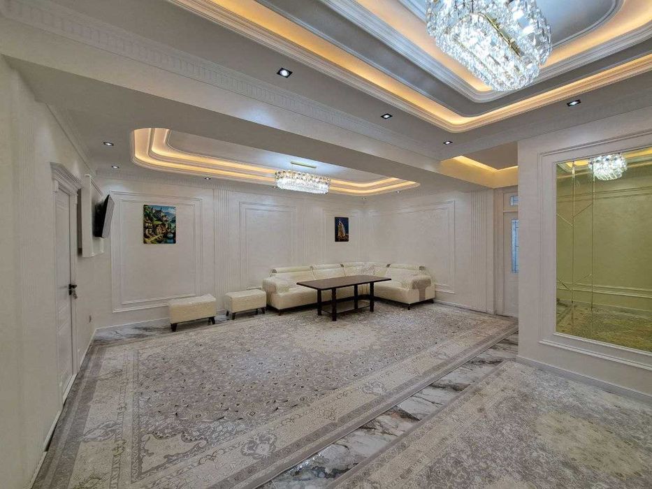 №3933.Продается 4х-комнатная квартира в Новостройке.
