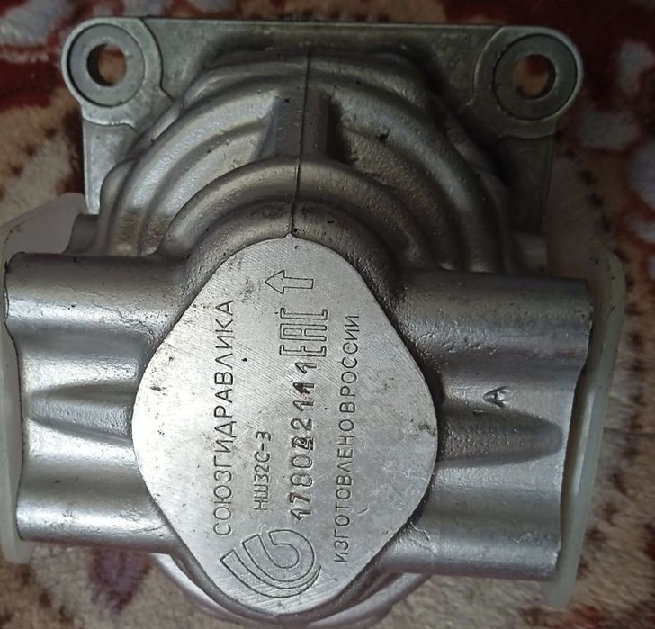 Насос правое врашения