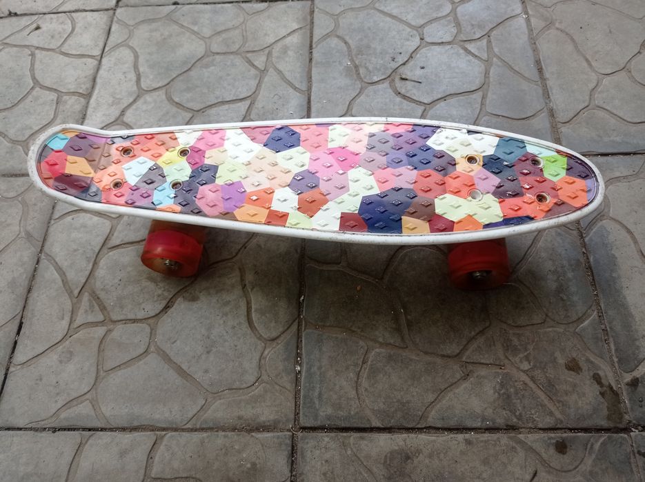 Продам скейтборд