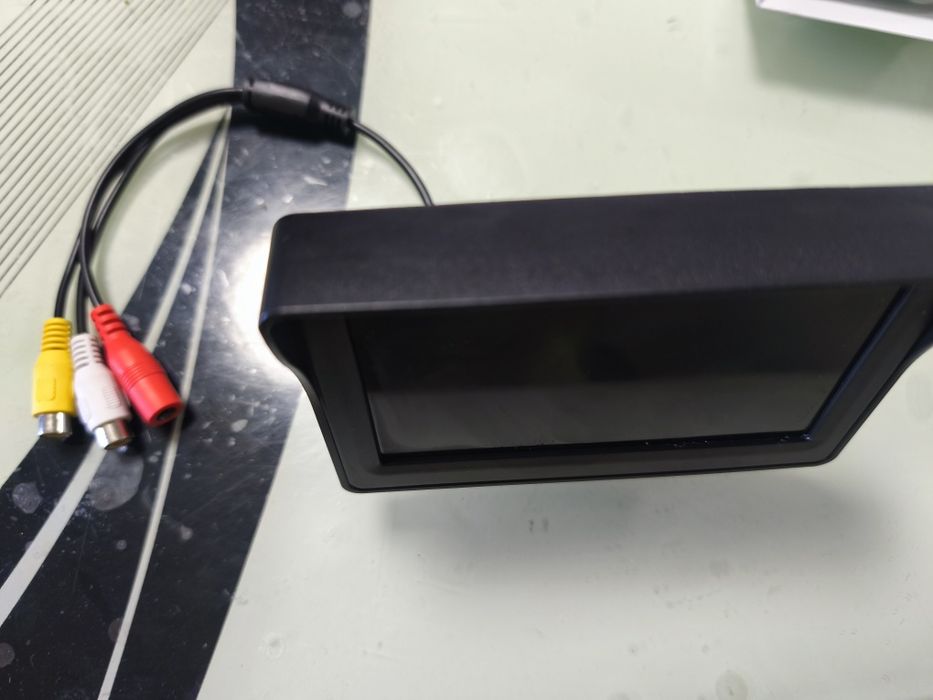 4,3" TFT LCD Монитор + Камера За Задно Виждане За Автомобил