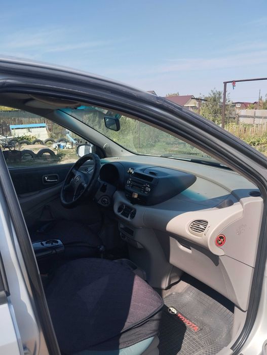 Продам легковой автомобиль
