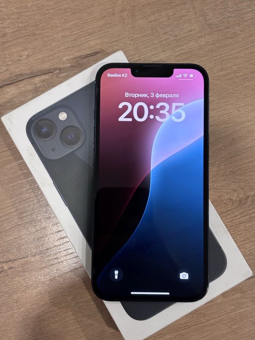 iPhone 13 / 256 GB / Midnight