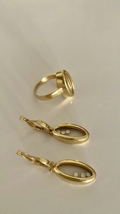 Комплект из желтого золота