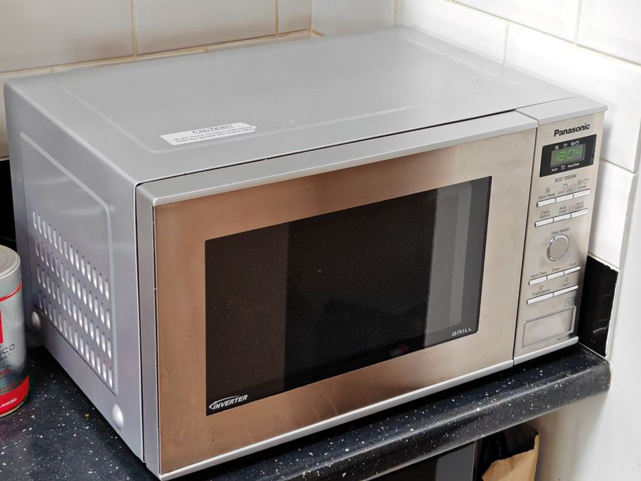 Panasonic 1000W 23L  Инверторна Микровълнова Фурна