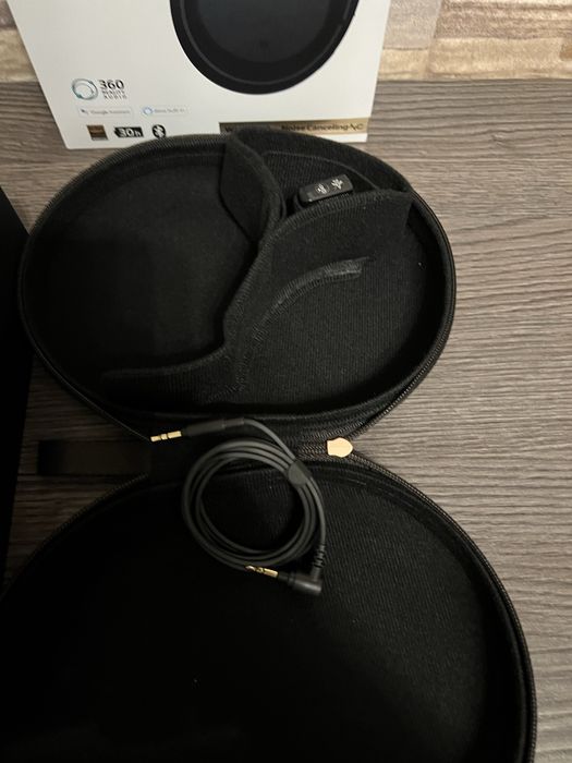 Căști SONY over the ear, model WH-1000XM4