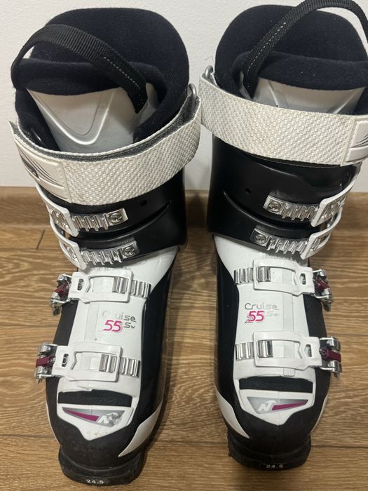 Clapari dama Nordica