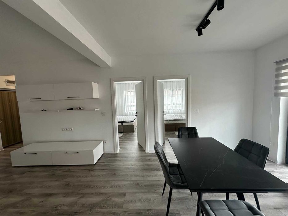 Apartament 3 Camere in bloc nou, zona Bradet