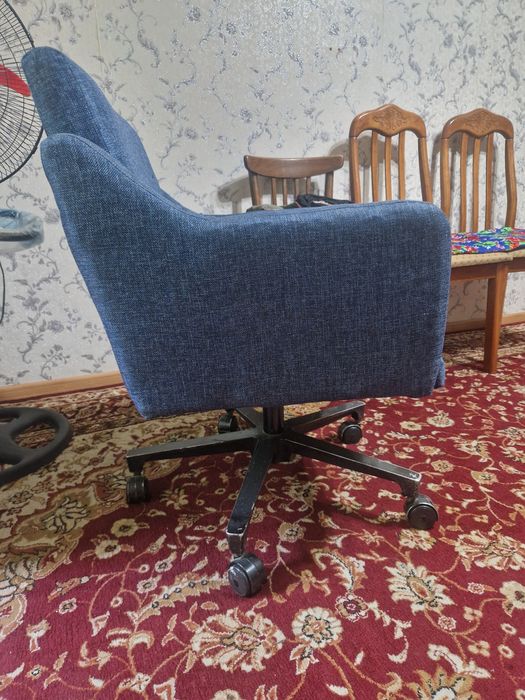 Кресло в хорошем состоянии