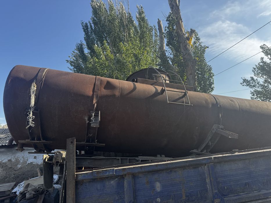 Продам бочку 8 куб