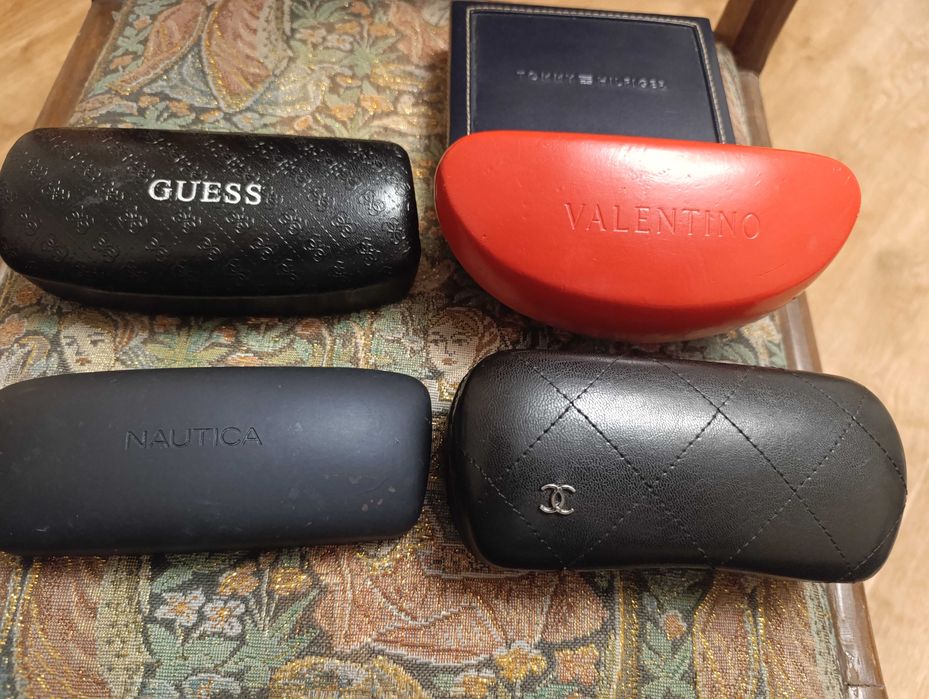 Продам футляры для очков,бренды,недорого