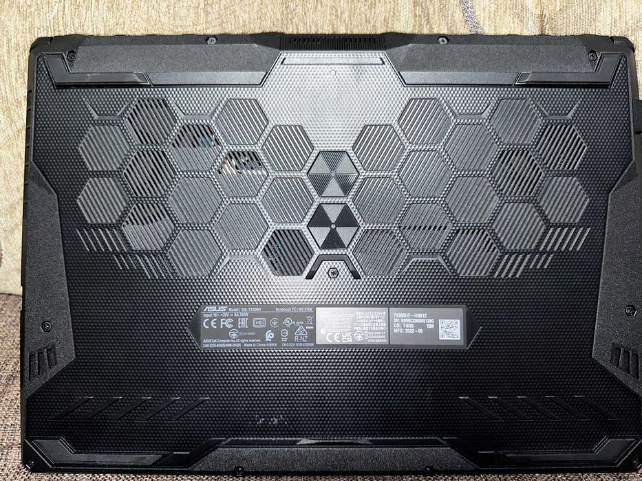 ASUS игровой ноут мощный