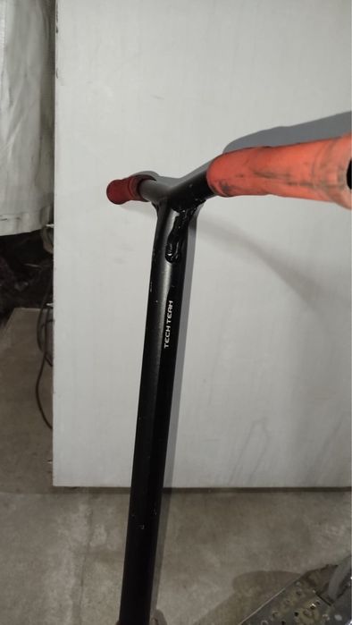 Трюковой самокат парковый