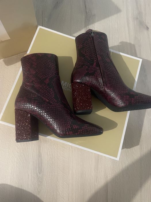 Сапоги женские