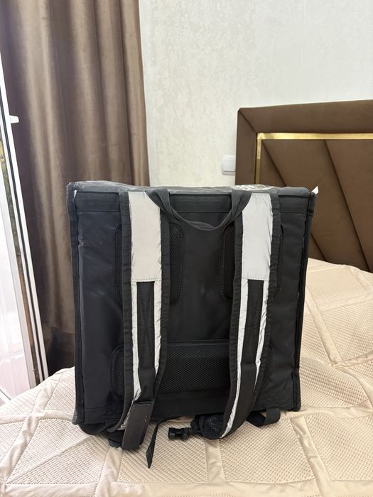 Продаю срочно термосумку ЯНДЕКС