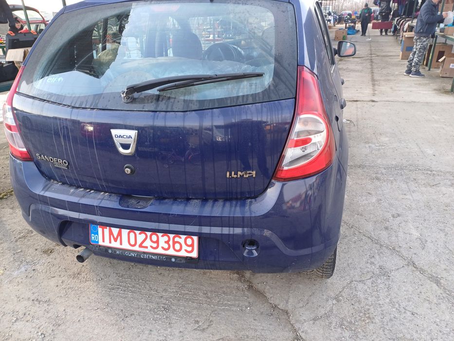 Vând Dacia sandero euro 4,an 2009