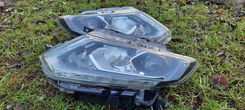 Nissan X-trail x trail T32 far stanga dreapta faruri full led