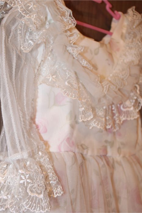 Платье детское праздничное